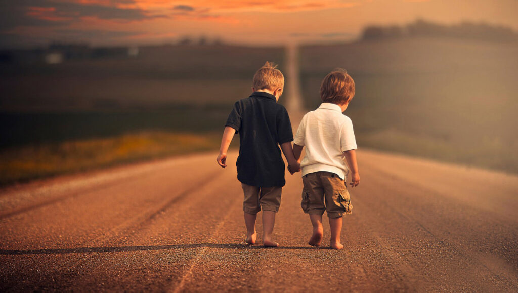 Giấc mơ nằm mơ thấy bạn học cũ là những điềm báo gì?