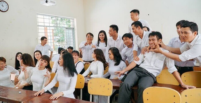 Giải mã giấc mơ nằm mơ thấy bạn học cũ chi tiết