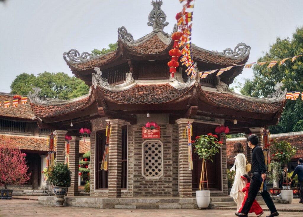 Nằm mơ thấy đi chùa: Mách bạn con số tài lộc đáng chú ý 5 Nằm mơ thấy đi chùa mang ý nghĩa gì?